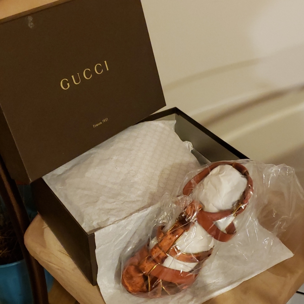 Gucci heels size 7